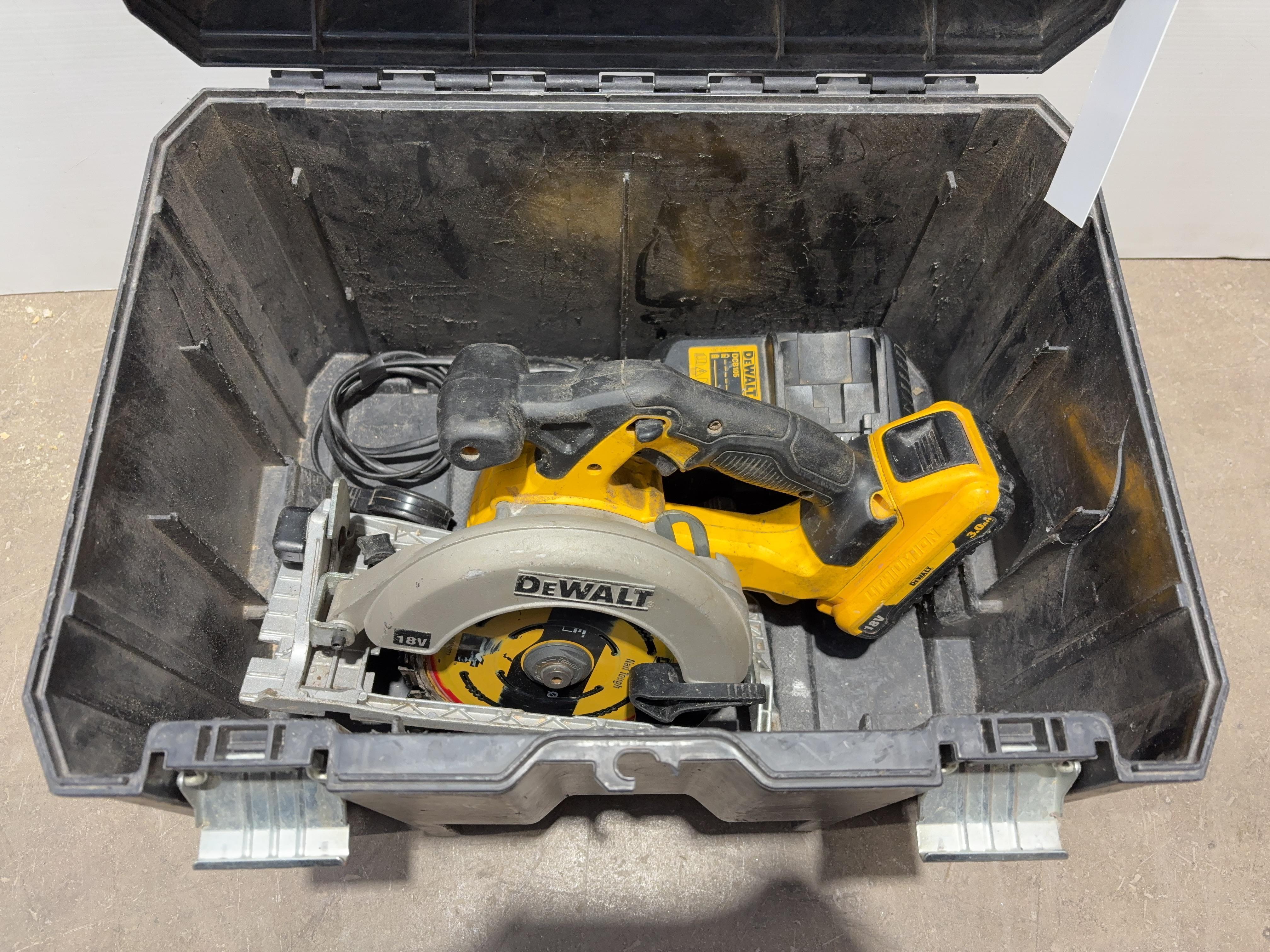 DeWALT DCS391 cordless circular saw in carry case with 1 x battery and 1 x charger - photo 1