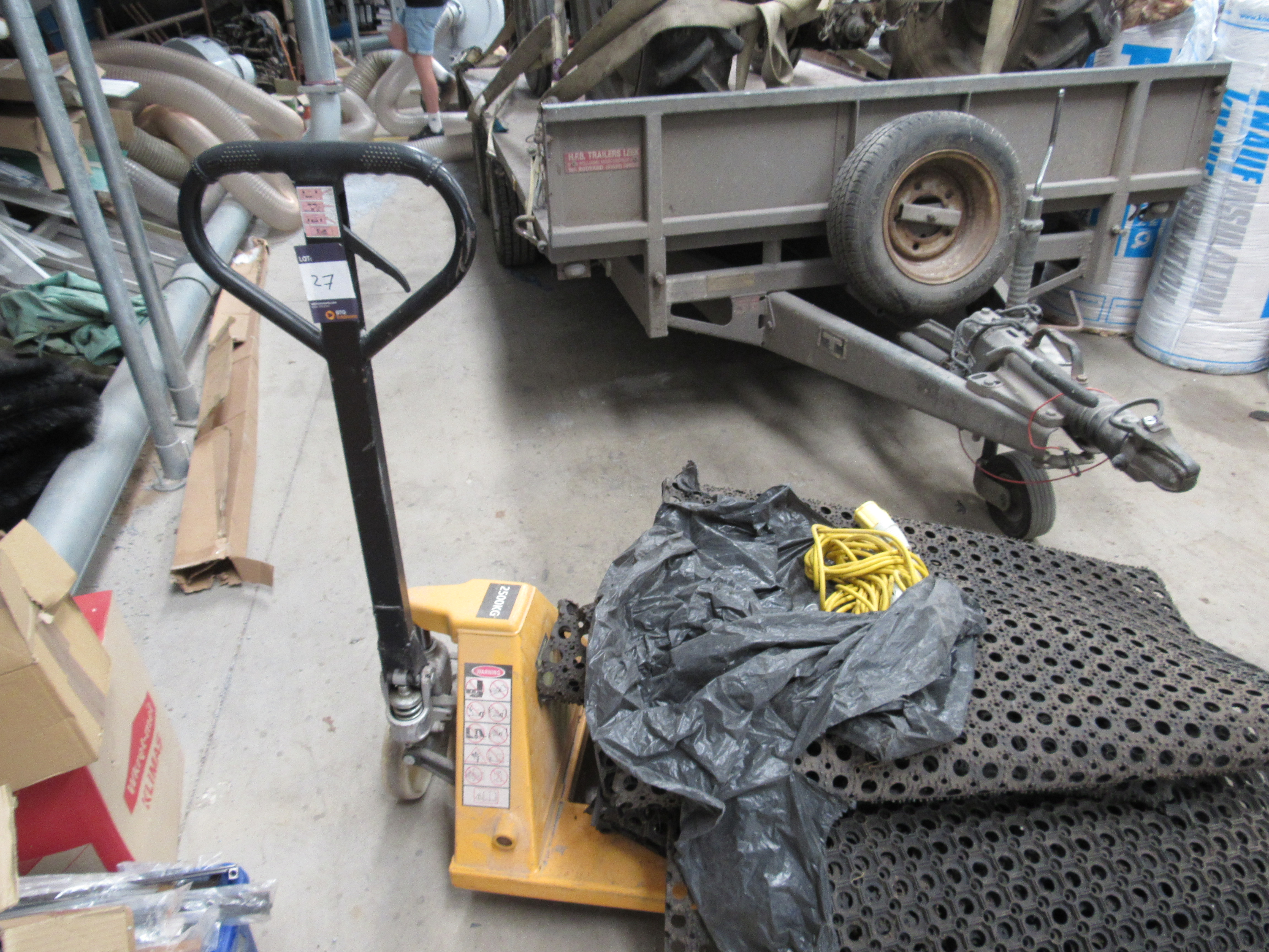 Pallet truck 2500kg - photo 1
