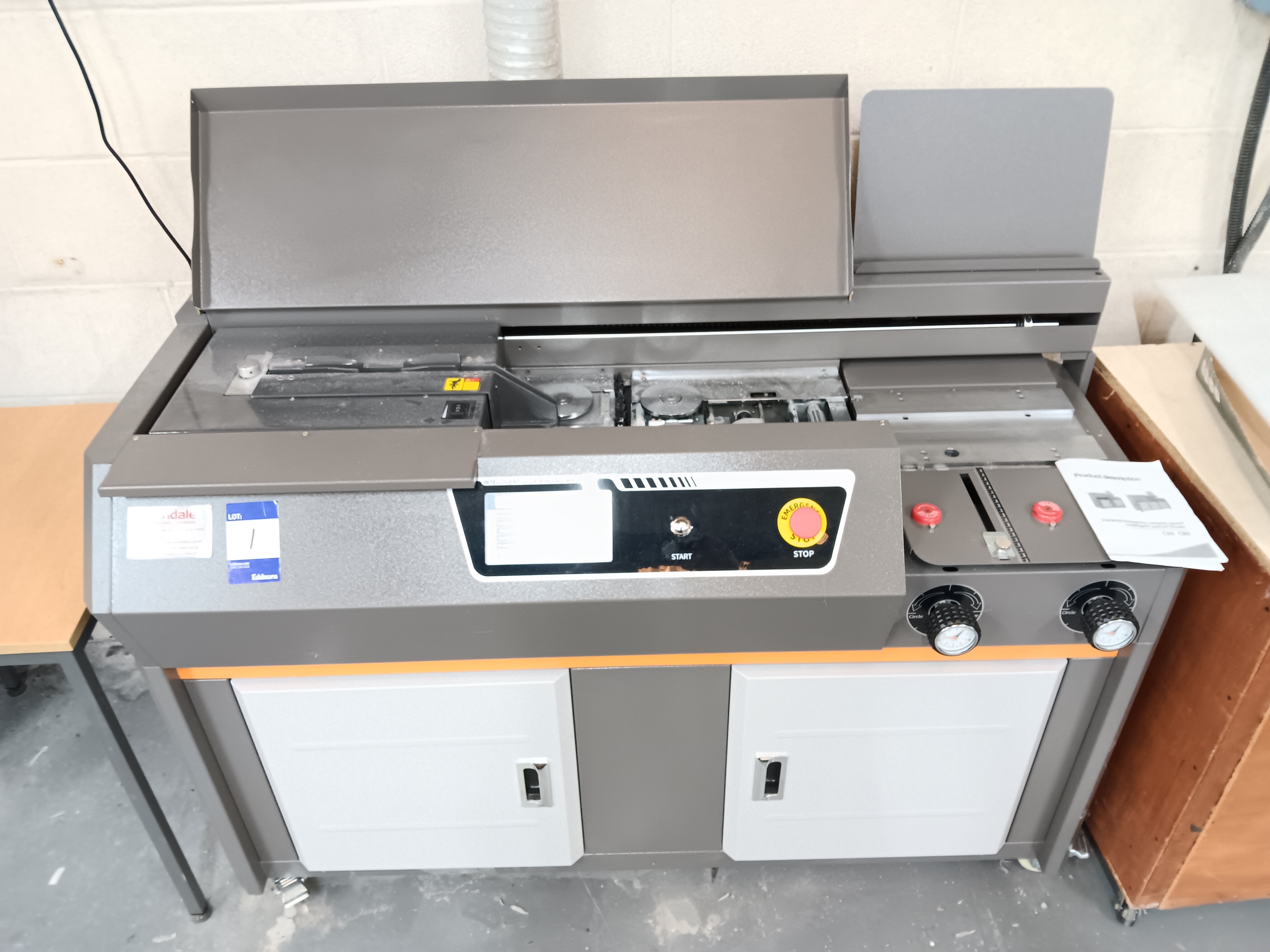 Speedbind 320 Model C60V8.8 Intelligent Glue Binding Machine - Serial Number 841116711371 � 2024 - photo 1