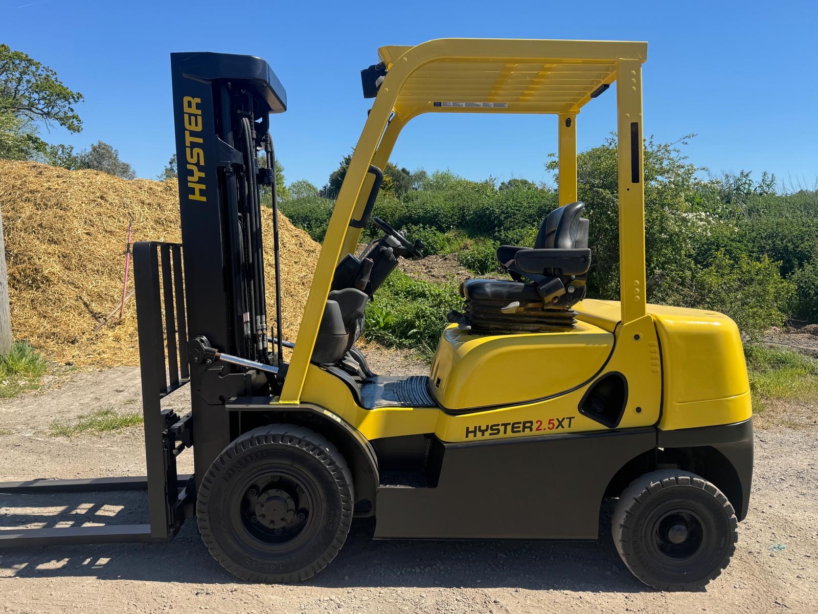 2017 Hyster 2.5 Tonne Diesel Forklift, 1740 Hours, 4950mm Lift Height - NEXT BID MEETS RESERVE - photo 1