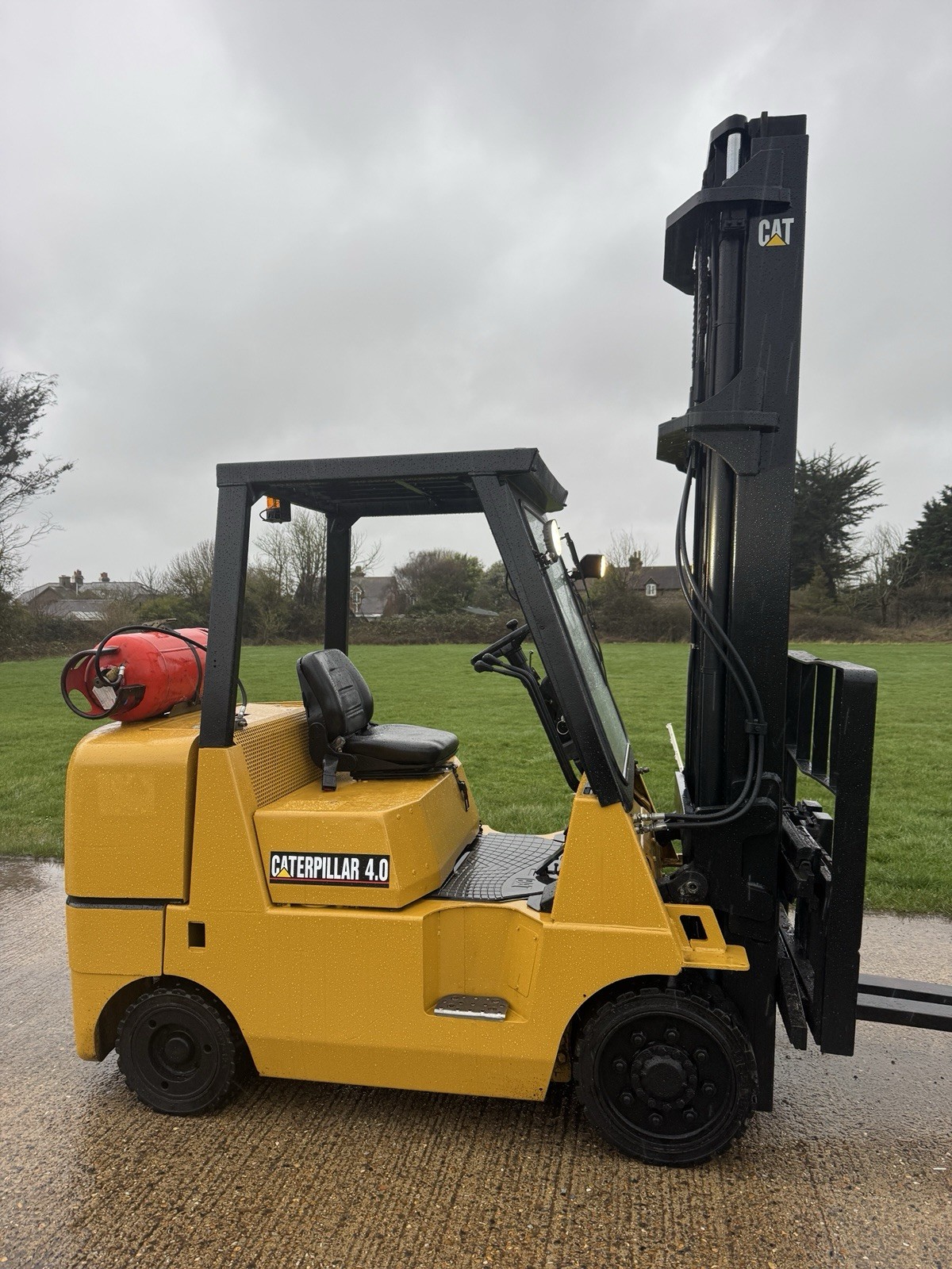 Caterpillar 4 Tonne Gas Forklift, Side Shift, 1783 Hours - photo 1