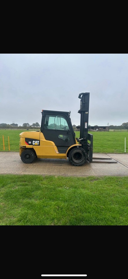 Caterpillar 5.5 Tonne Diesel Forklift Truck, 4692 Hours - photo 1