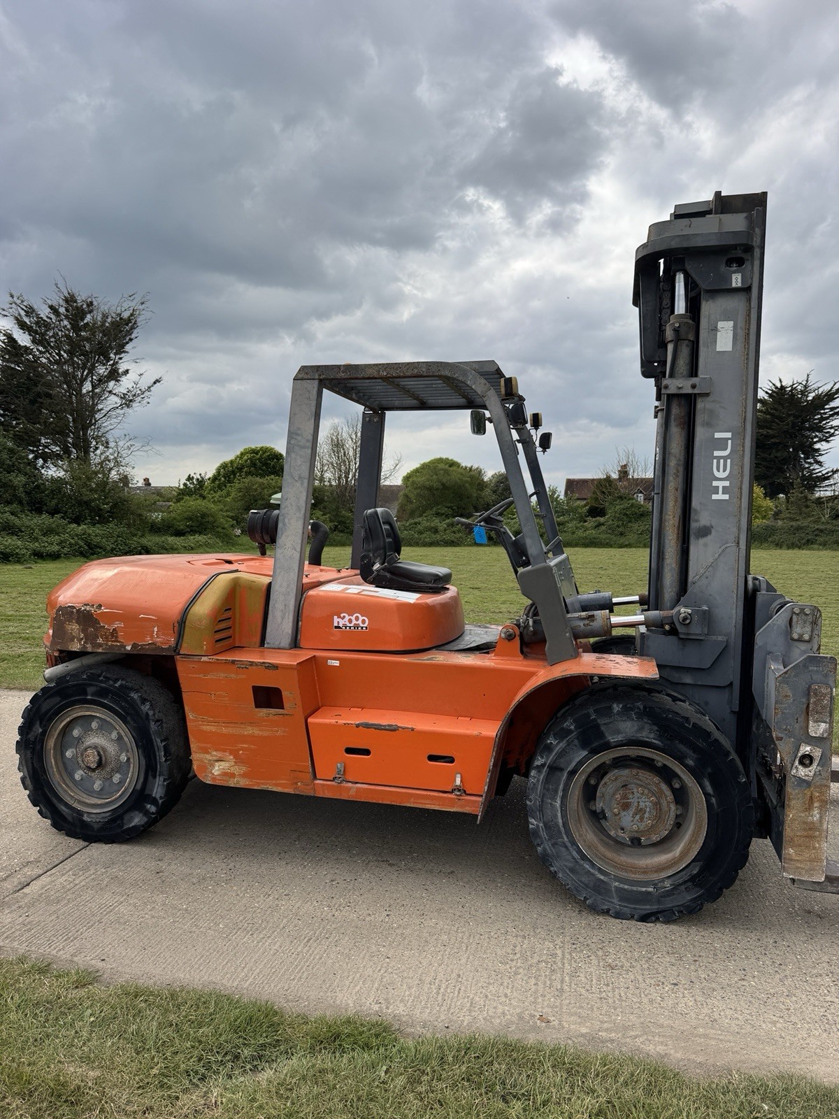 2008 Heli 10 Tonne Diesel Forklift Truck, 3327 Hours - photo 1