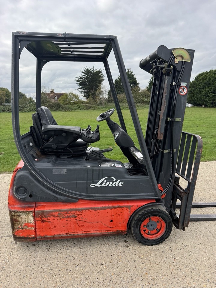 2006 Linde 1.4 Tonne Electric Forklift Truck Container Spec - photo 1