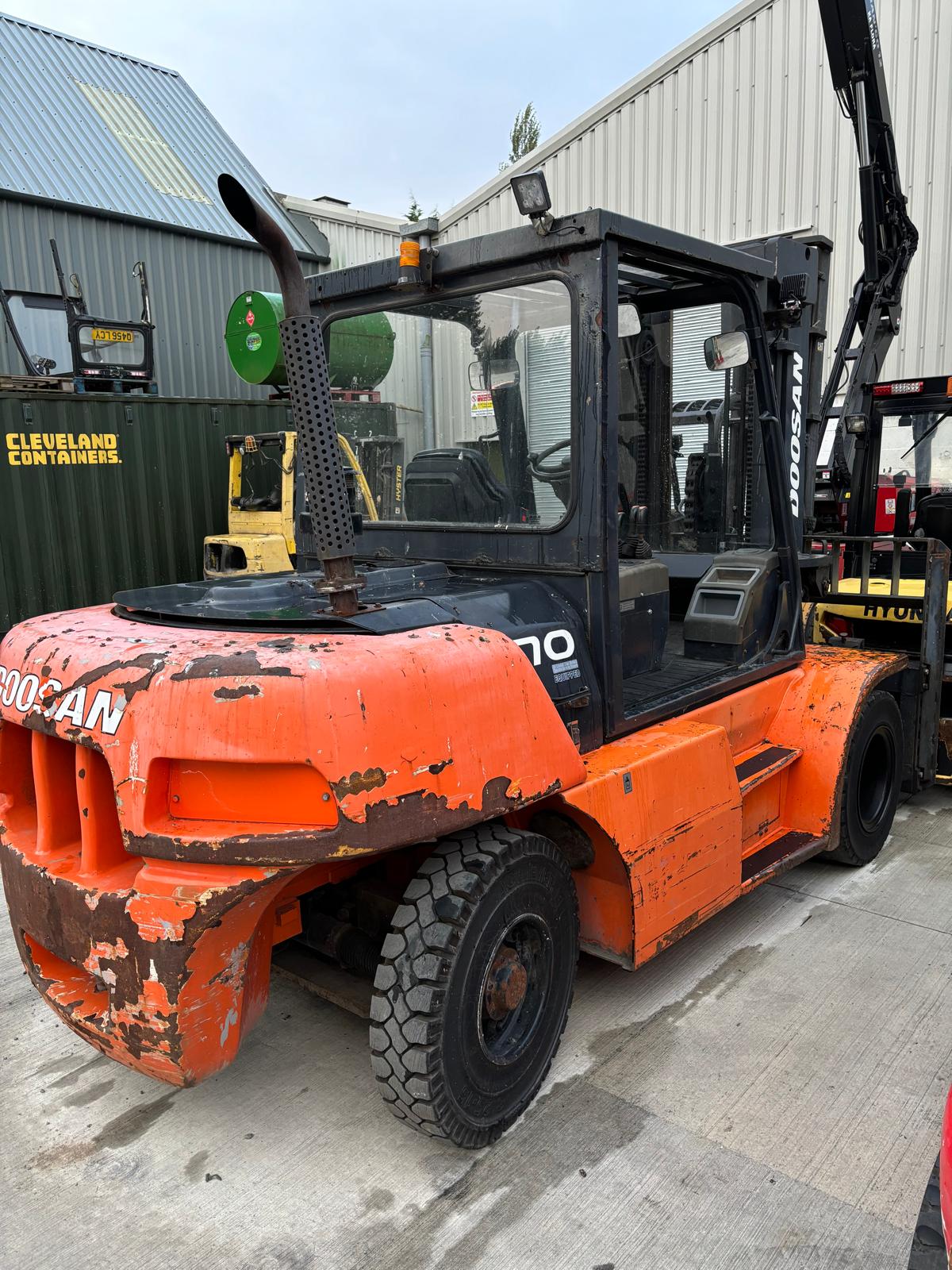 2011, DOOSAN - Forklift Truck DOOSAN 7000kg capacity 5000 mm lift height triplex. Year 2011 360 - photo 1