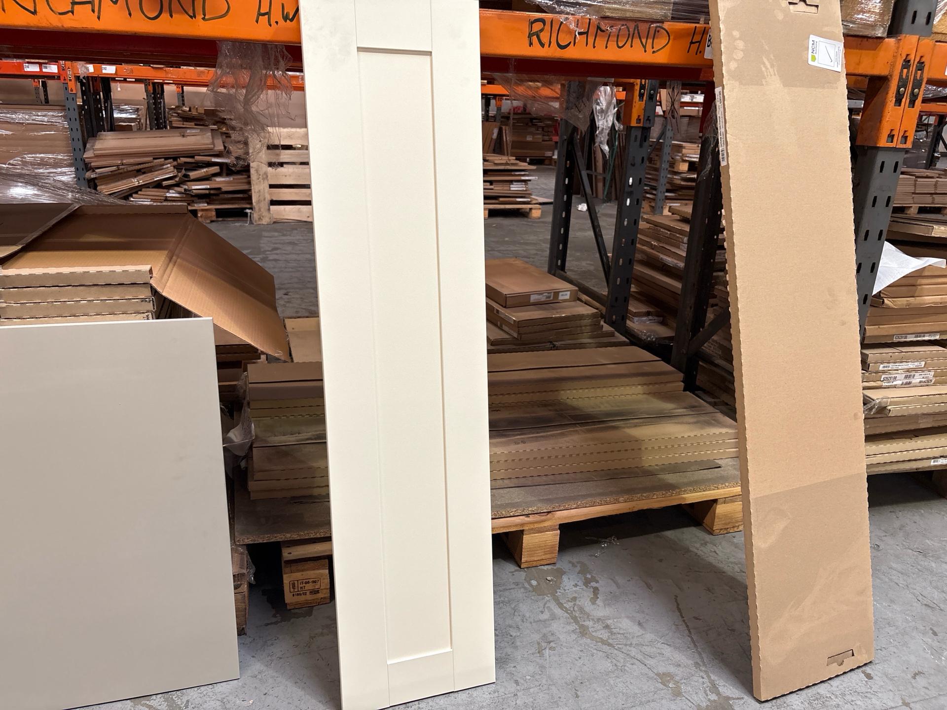 Job Lot of 36 x Cream Kitchen Cabinet Front Door 300mm x 1244mm - 62631305 - photo 1