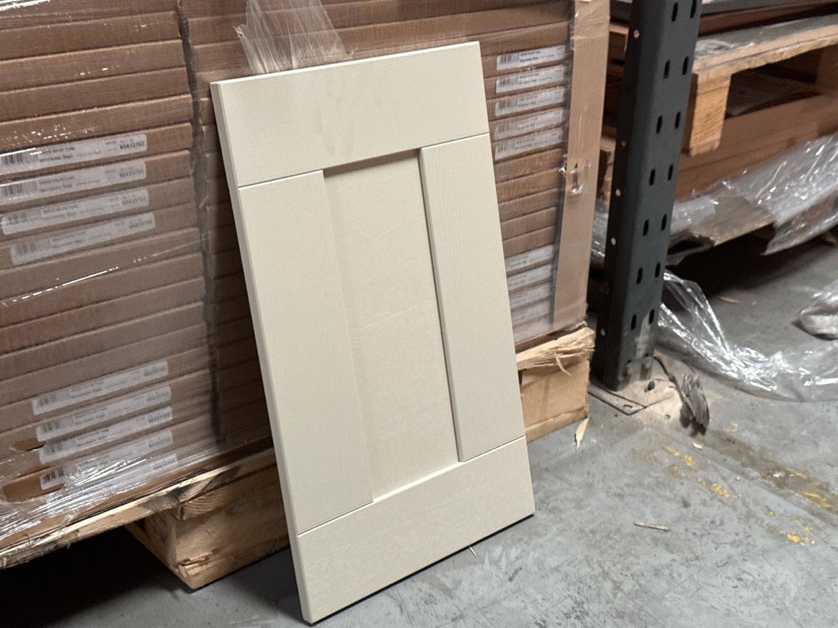Job Lot of 35 x Sage Green Kitchen Cabinet Drawer Front 600mm x 348mm - 60433702 - photo 1