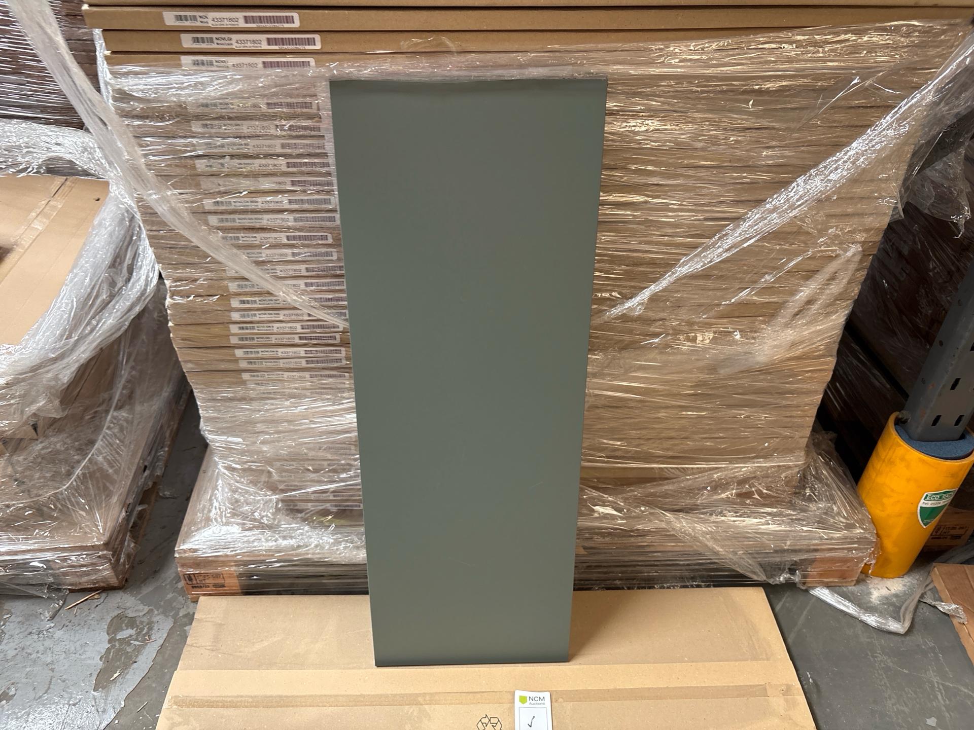 Job Lot of 29 x Laurel Green Kitchen Cabinet Drawer Front 900mm x 316mm - 43371802 - photo 1