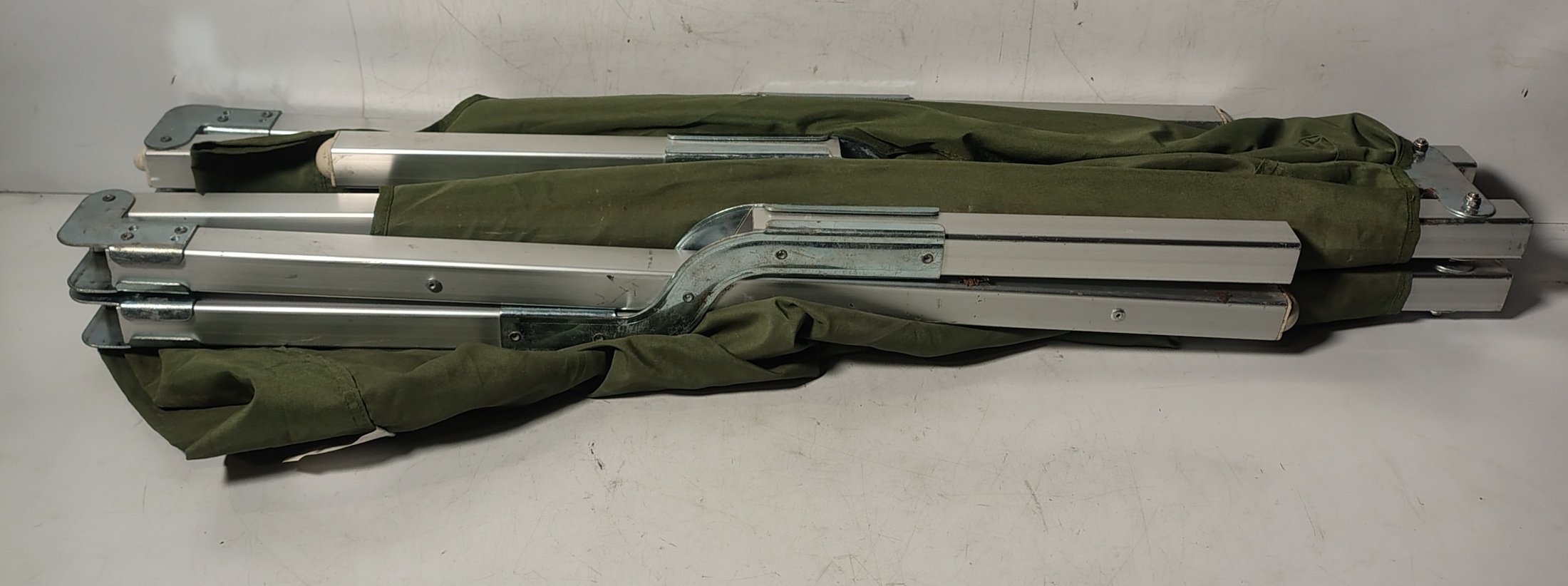 35x British Forces folding cots - in need of repair or as spares - photo 1