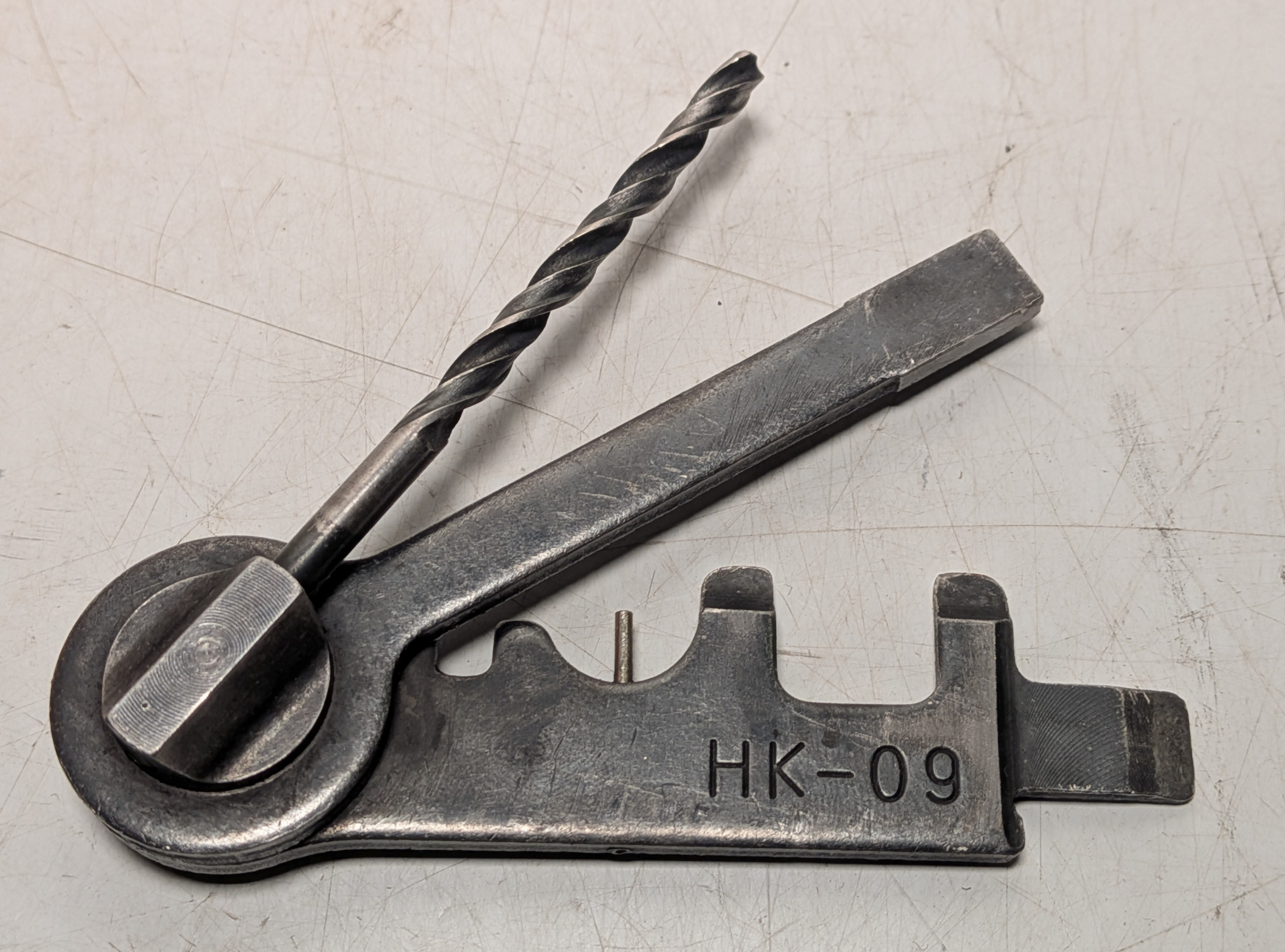 76x British Army rifle gun cleaning combination tools - photo 1