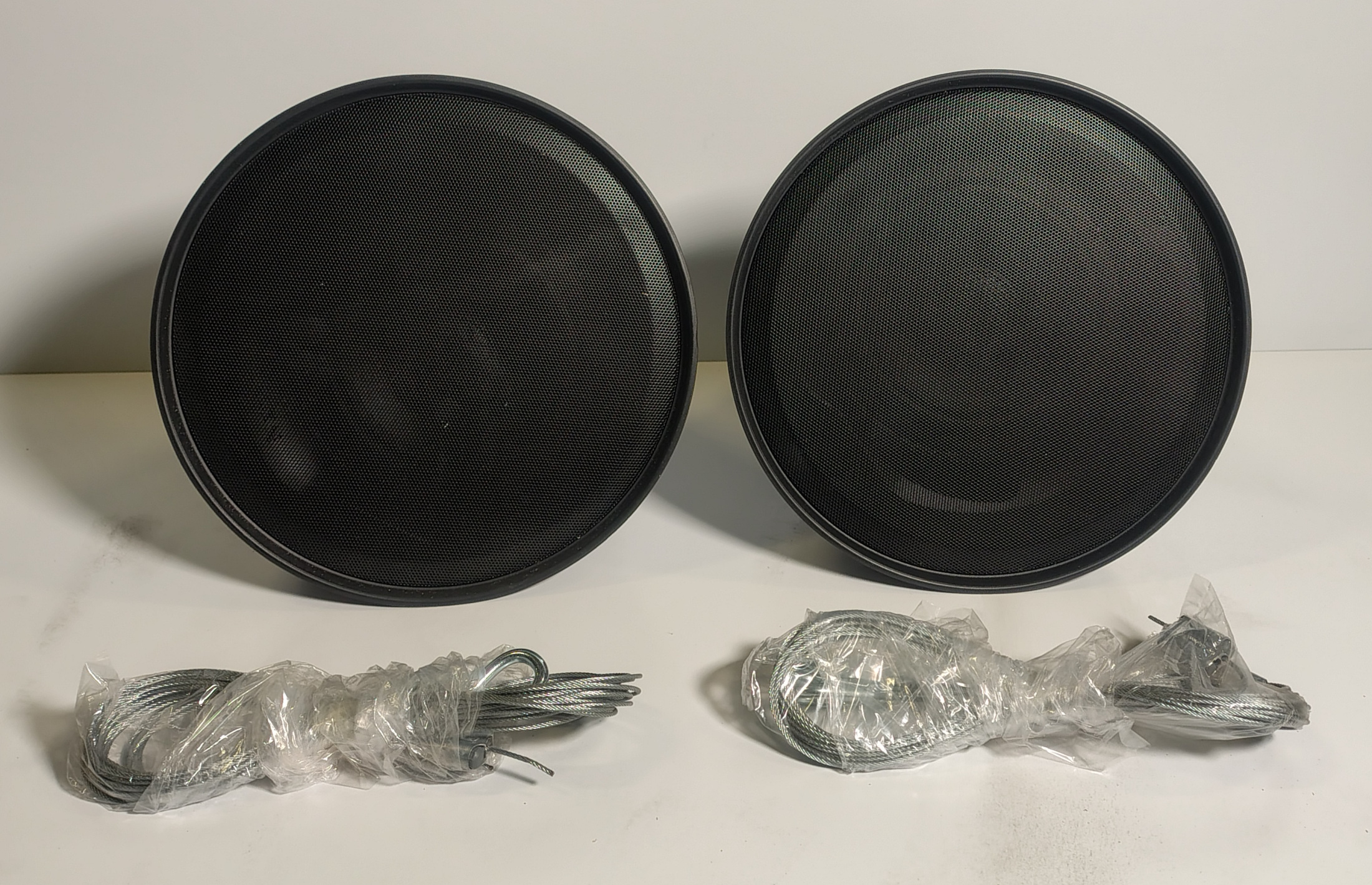2x BiAmp P6DTO black pendant speakers - W 275 x D 275 x H 260mm - photo 1