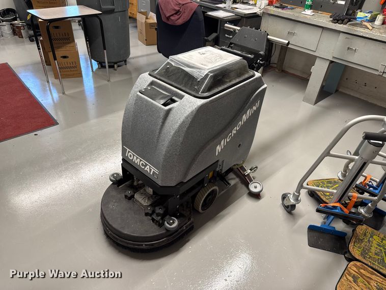 TomCat  MicroMini Floor Scrubber