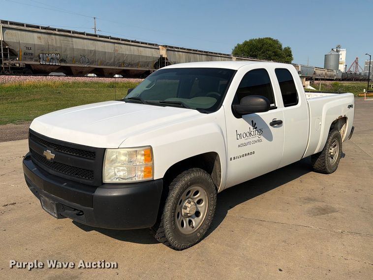 2007 Chevrolet Silverado 1500 Ext. Cab Pickup Truck