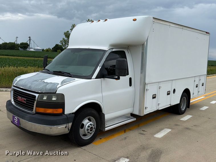 2006 GMC Savana Delivery Truck