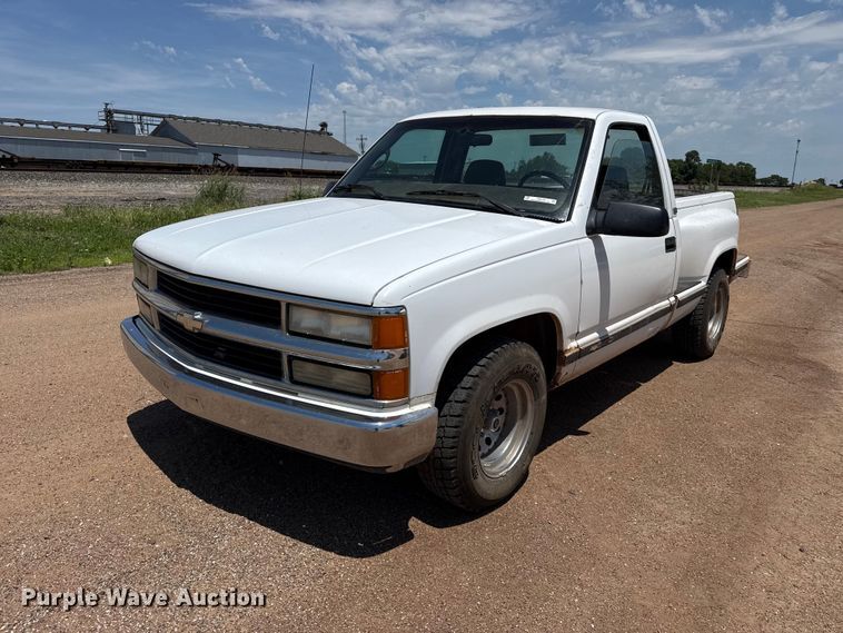 1997 Chevrolet C1500 Pickup Truck