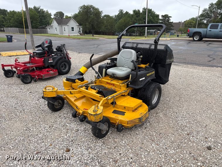 Hustler Super Z ZTR Lawn Mower