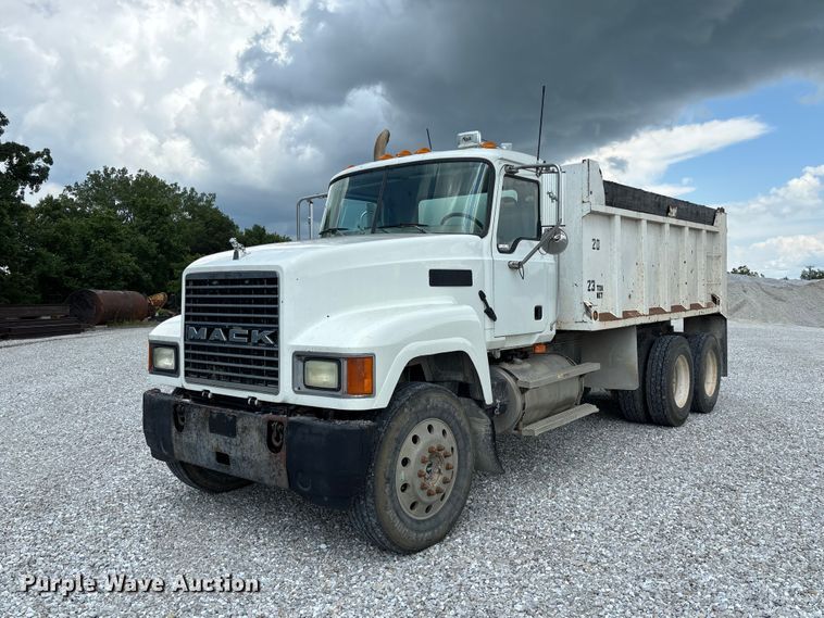 2007 Mack CHN613 Dump Truck