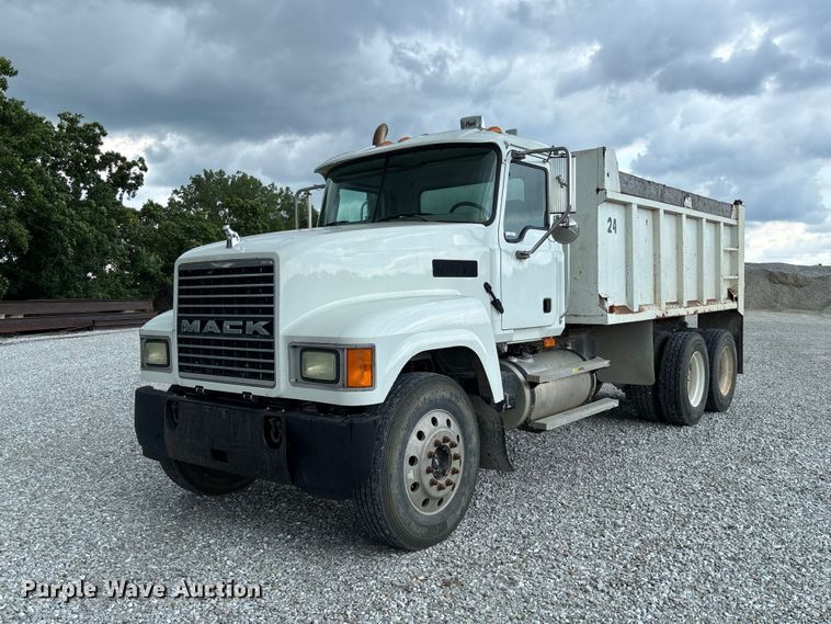 2007 Mack CHN613 Dump Truck