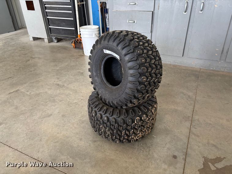 (2) Carlisle HD Field Trax 22.5x10-8 Tires