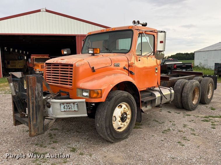 2002 International F-4900 Truck Cab And Chassis