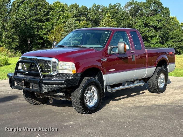2004 Ford F250 Super Duty XLT Ext. Cab Pickup Truck