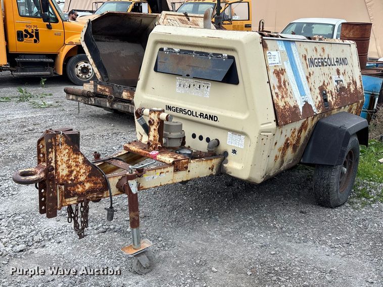1993 Ingersoll-Rand 185 Air Compressor