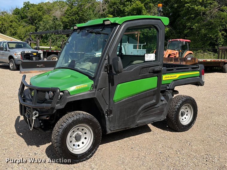 2022 John Deere XUV 835R  Utility Vehicle
