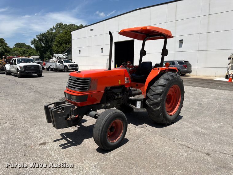 Kubota M6800 Tractor