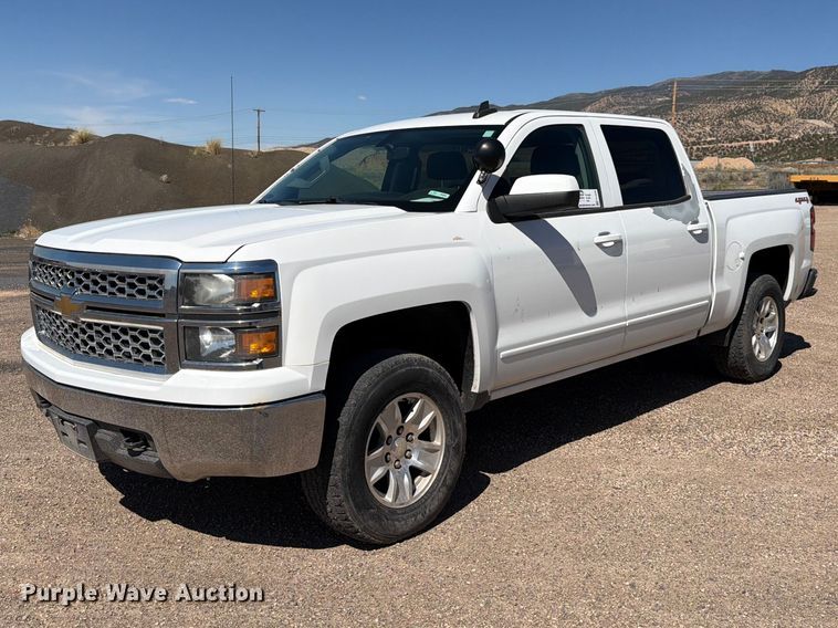 2015 Chevrolet Silverado Crew Cab Pickup Truck
