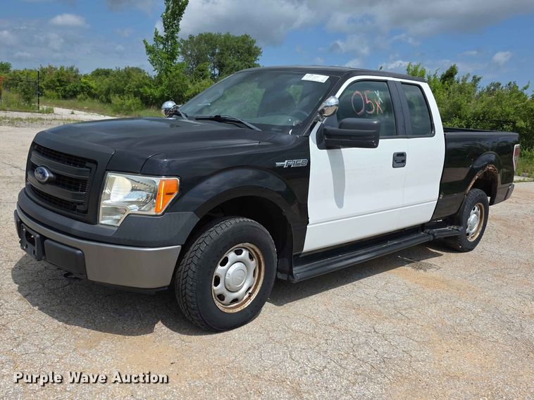 2013 Ford F150 XL Ext. Cab Pickup Truck