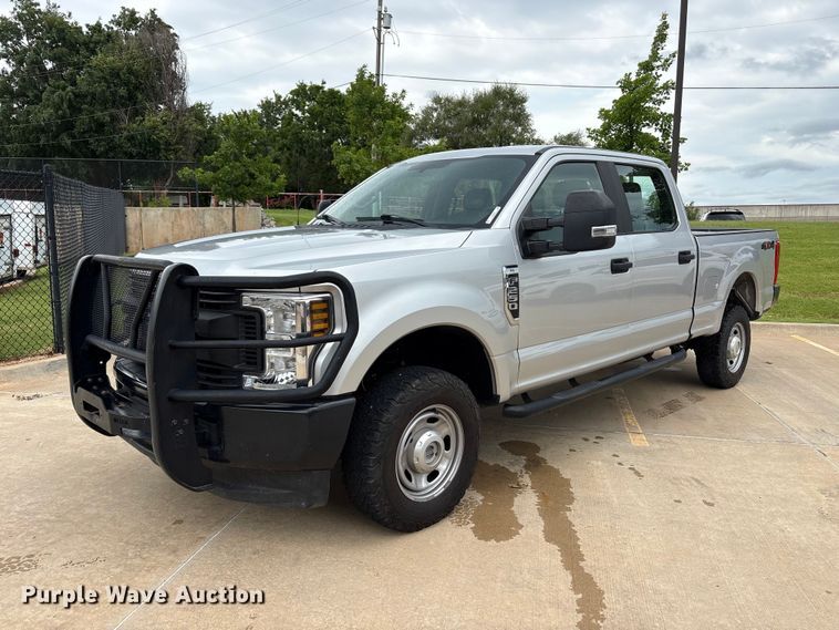 2019 Ford F250 Super Duty Crew Cab Pickup Truck