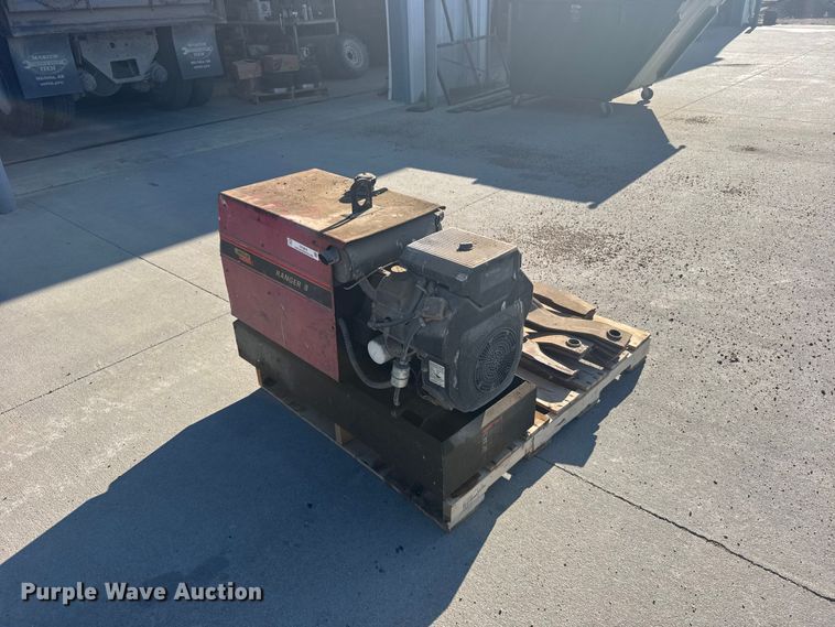 Lincoln Electric Ranger 8 Welder/Generator