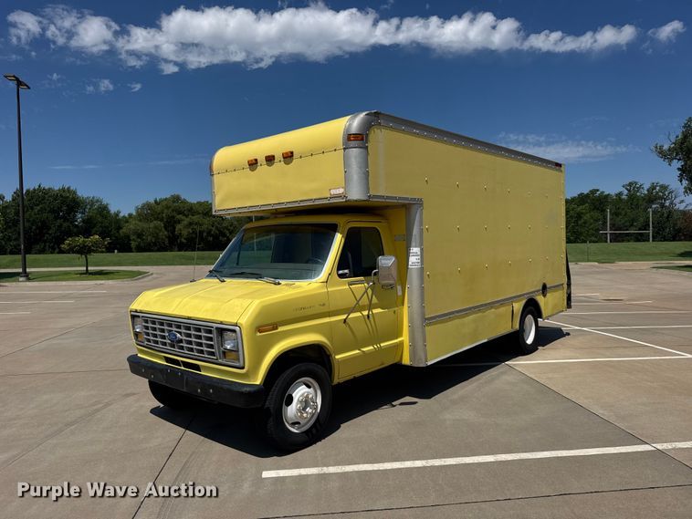 1990 Ford E350 Box Truck