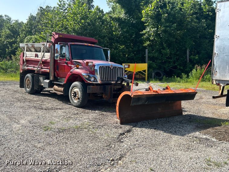 2010 International 7400 Dump Truck