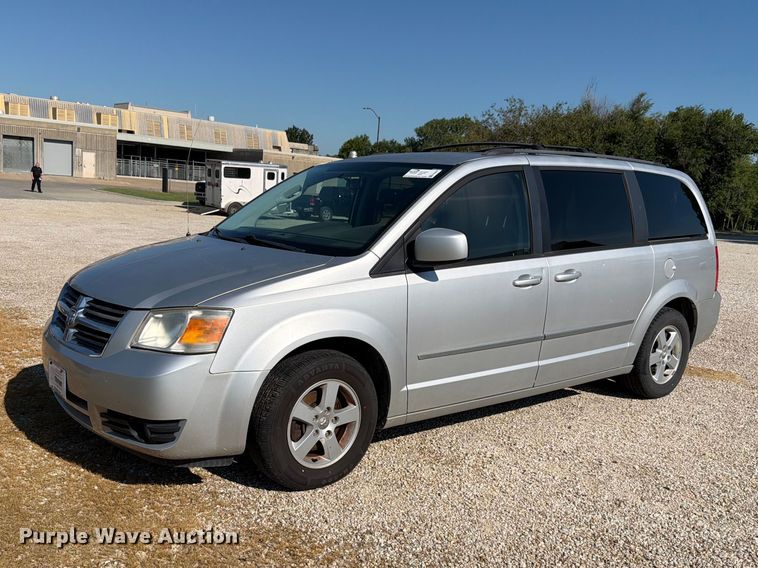2010 Dodge Grand Caravan SXT Van