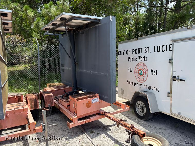 2004 AMERICAN SIGNAL COMPANY Message Board Trailer