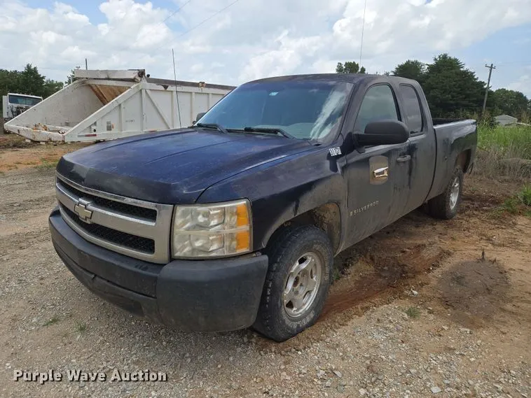 2008 Chevrolet Silverado 1500 Ext. Cab Pickup Truck