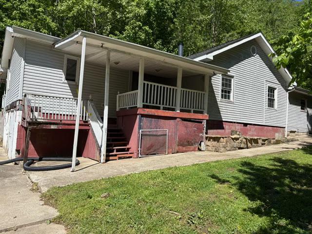 11 CARNATION RD, VAN LEAR, KY