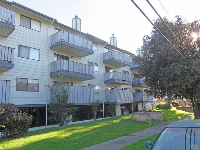 325 Valle Vista Ave 117, Hayward, CA