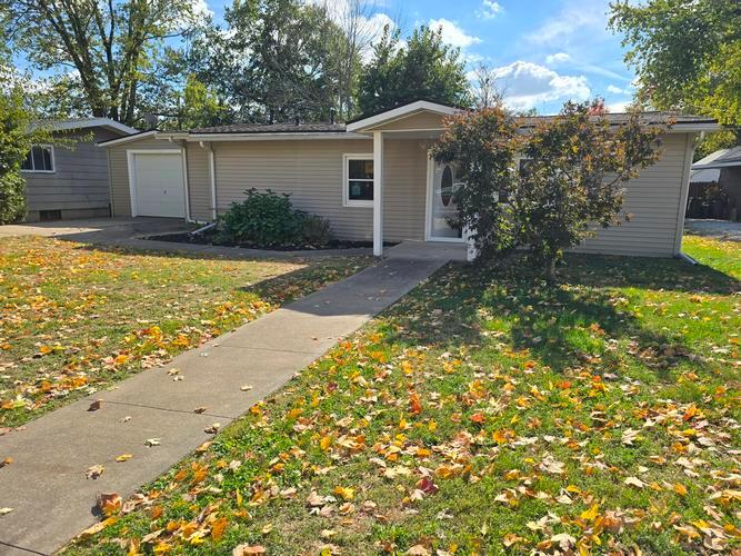 131 West Barsi Blvd, Macomb, IL - photo 1