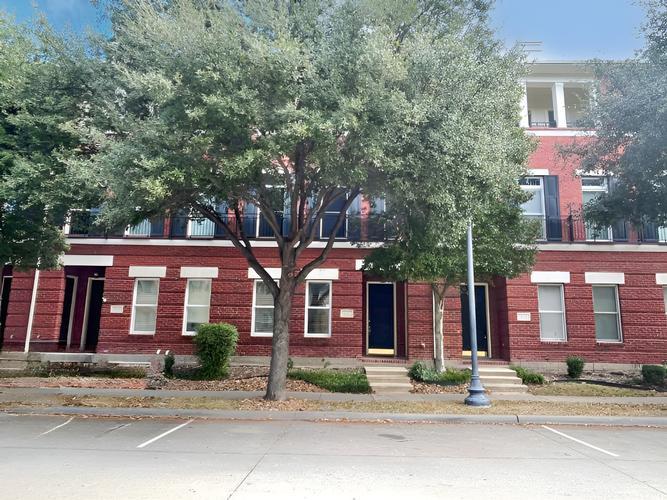 8242 Library St, Frisco, TX