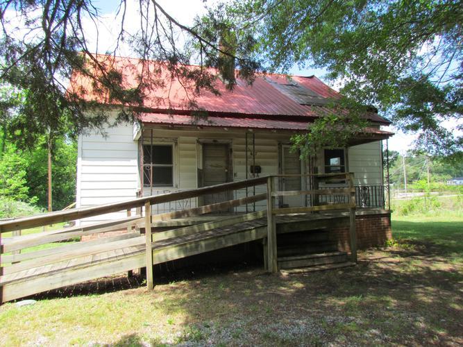 637 RAILROAD ST, PICKENS, SC