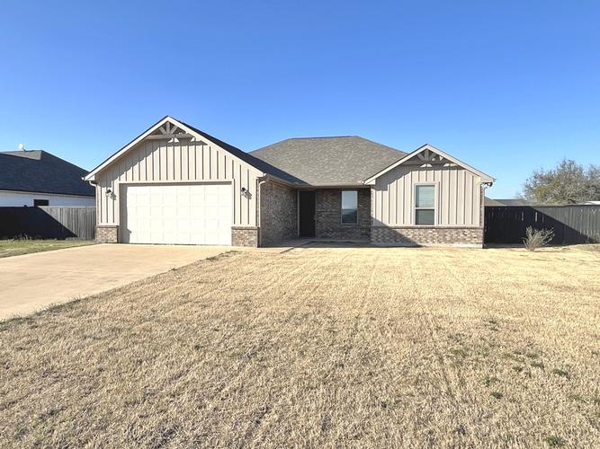 316 W JAMES STREET, MABANK, TX
