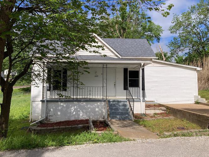 1205 Madison St, Centertown, MO