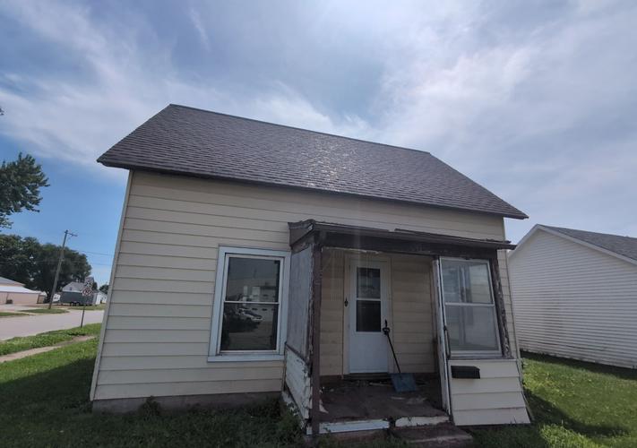 300 ELM STREET, ATLANTIC, IA