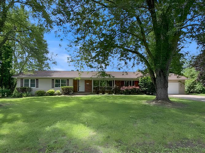 140 DARWIN Rd, PINCKNEY, MI