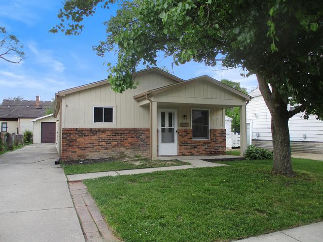 23777 PIPER AVE, EASTPOINTE, MI