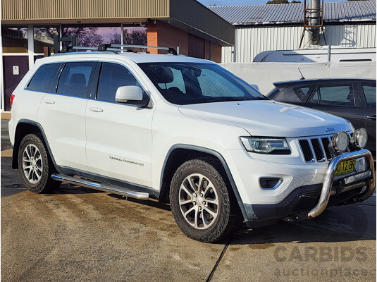 08/2014 Jeep Grand Cherokee Laredo (4x4) WK MY14 4d Wagon White 3.0L - photo 1