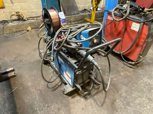 Miller Invision 354MP DC Inverter Arc Welder 415V - photo 1
