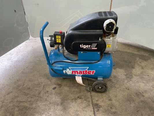 Airmaster Tiger 8/260 Air Compressor - photo 1